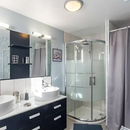 G1410 Holiday home Mannevillette